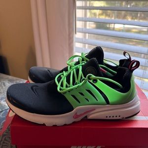 Nike Prestos